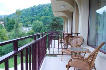 Фото номера Номер бизнес-класса Отель Best Western Plus Paradise Hotel Dilijan г. Дилижан 8