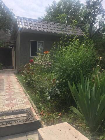 Фотографии Дома для отпуска Guest House Usanoghakan г. Дилижан (Армения) №2 Фото Дома для отпуска Guest House Usanoghakan г. Дилижан 2